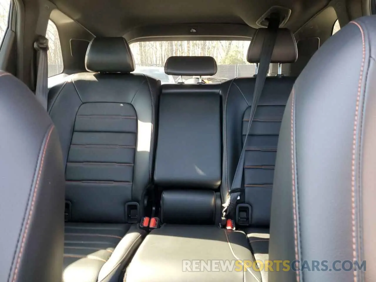 10 Photograph of a damaged car 2HKRS6H90PH804545 HONDA CRV 2023
