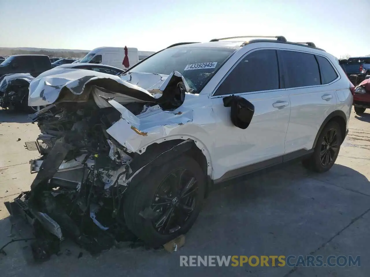 1 Photograph of a damaged car 2HKRS6H91PH808104 HONDA CRV 2023