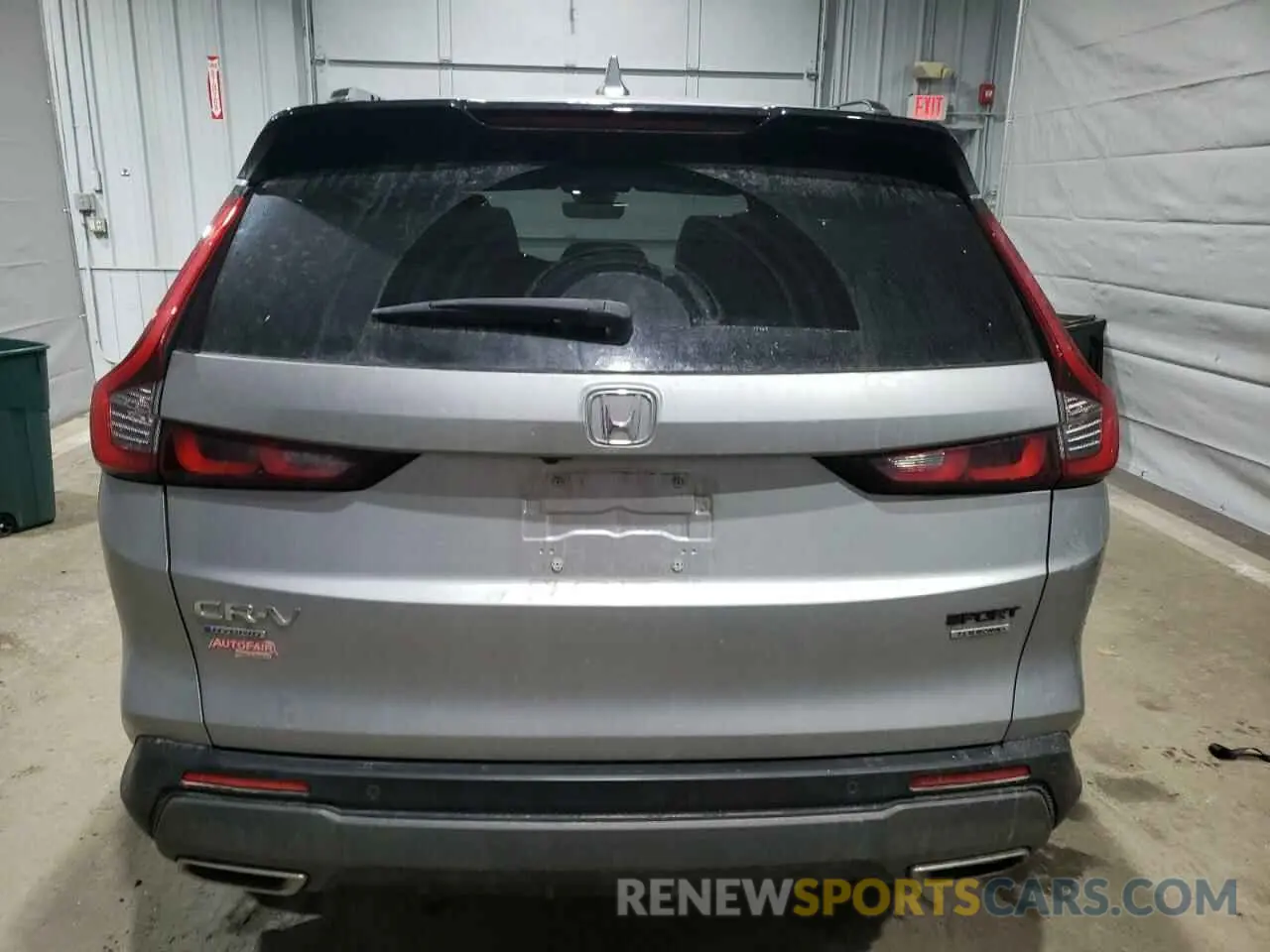 6 Photograph of a damaged car 2HKRS6H92PH807348 HONDA CRV 2023