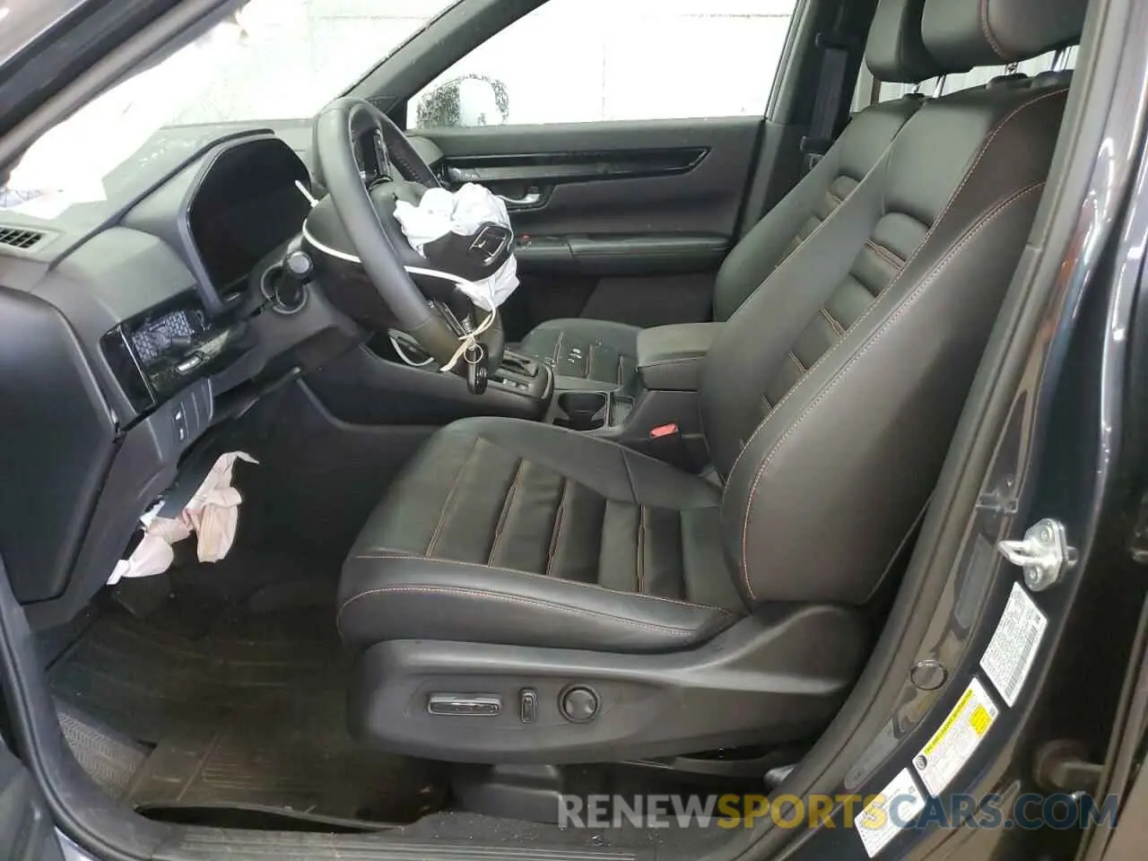 7 Photograph of a damaged car 2HKRS6H94PH817167 HONDA CRV 2023