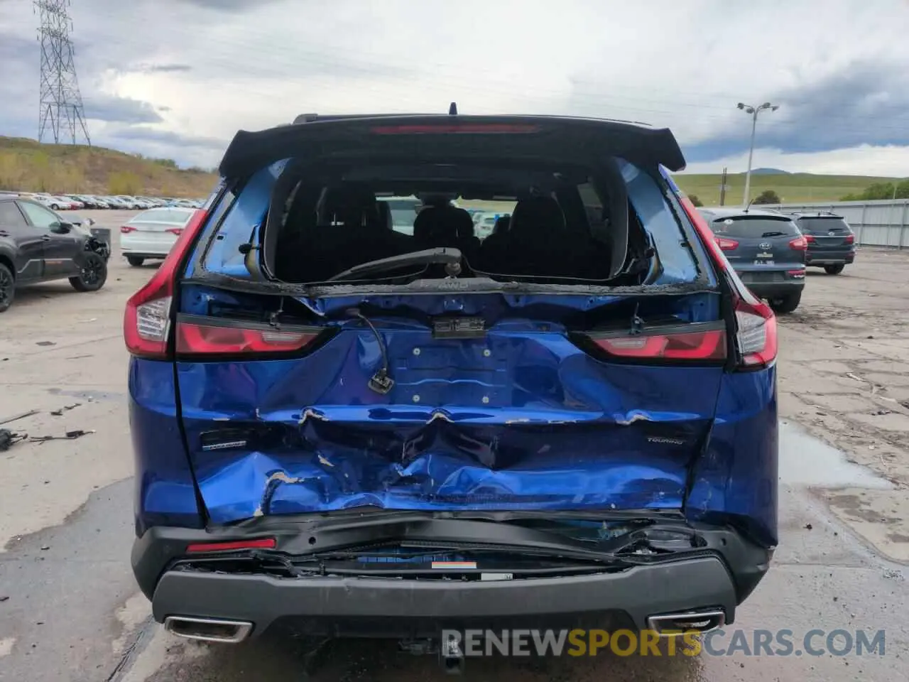 6 Photograph of a damaged car 2HKRS6H96PH800855 HONDA CRV 2023