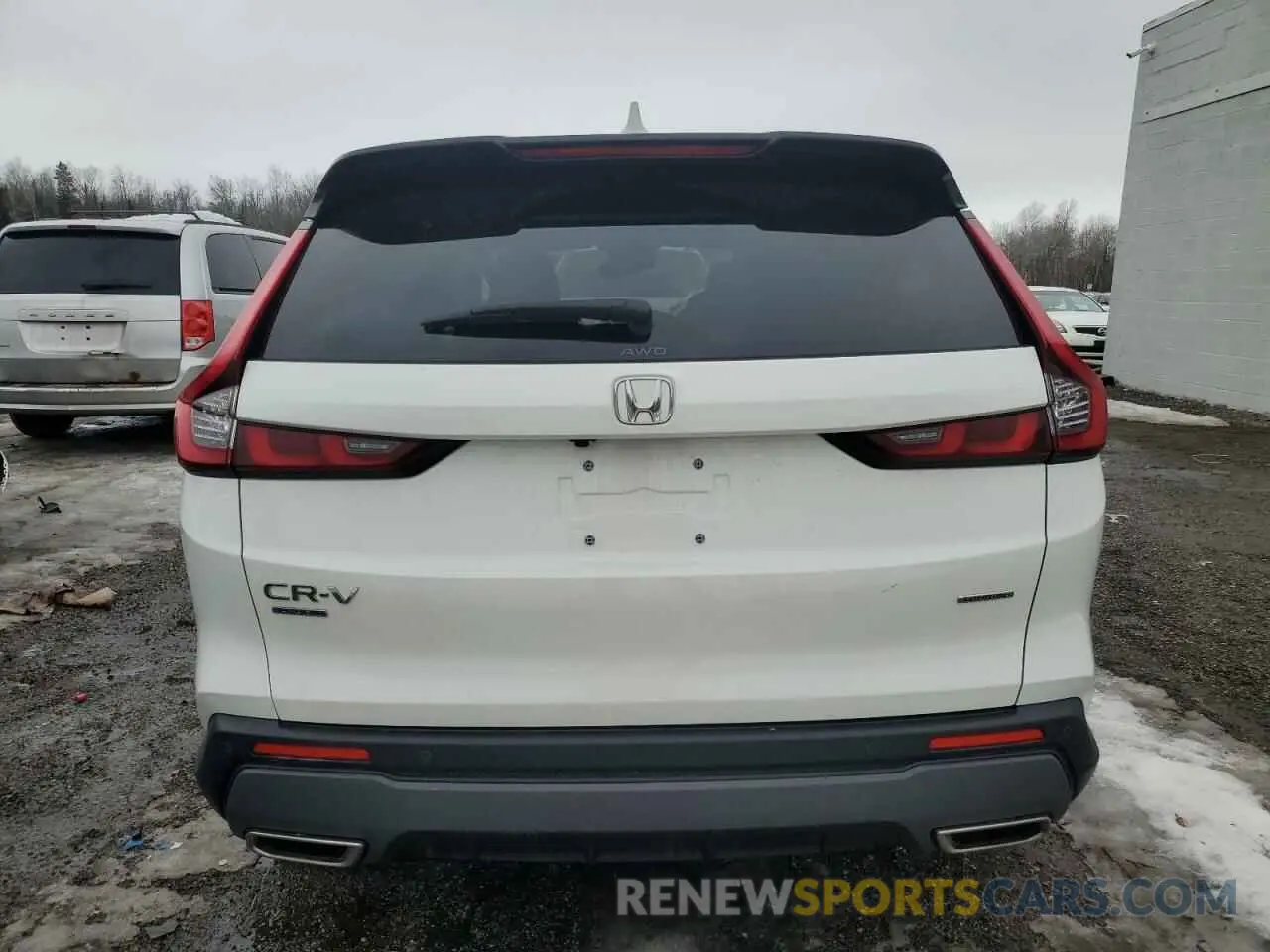 6 Photograph of a damaged car 2HKRS6H99PH206129 HONDA CRV 2023