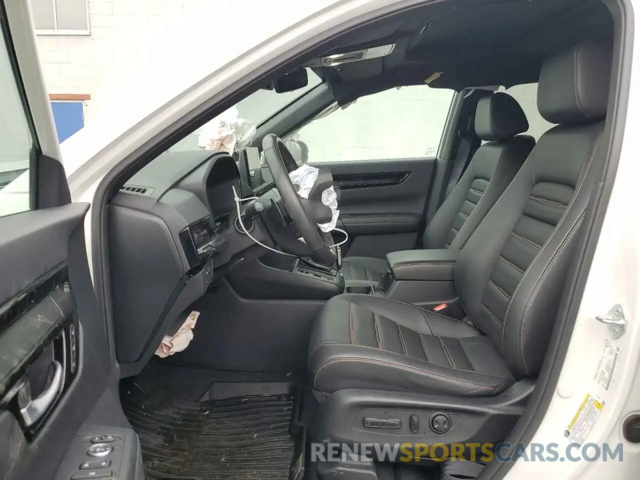 7 Photograph of a damaged car 2HKRS6H99PH206129 HONDA CRV 2023