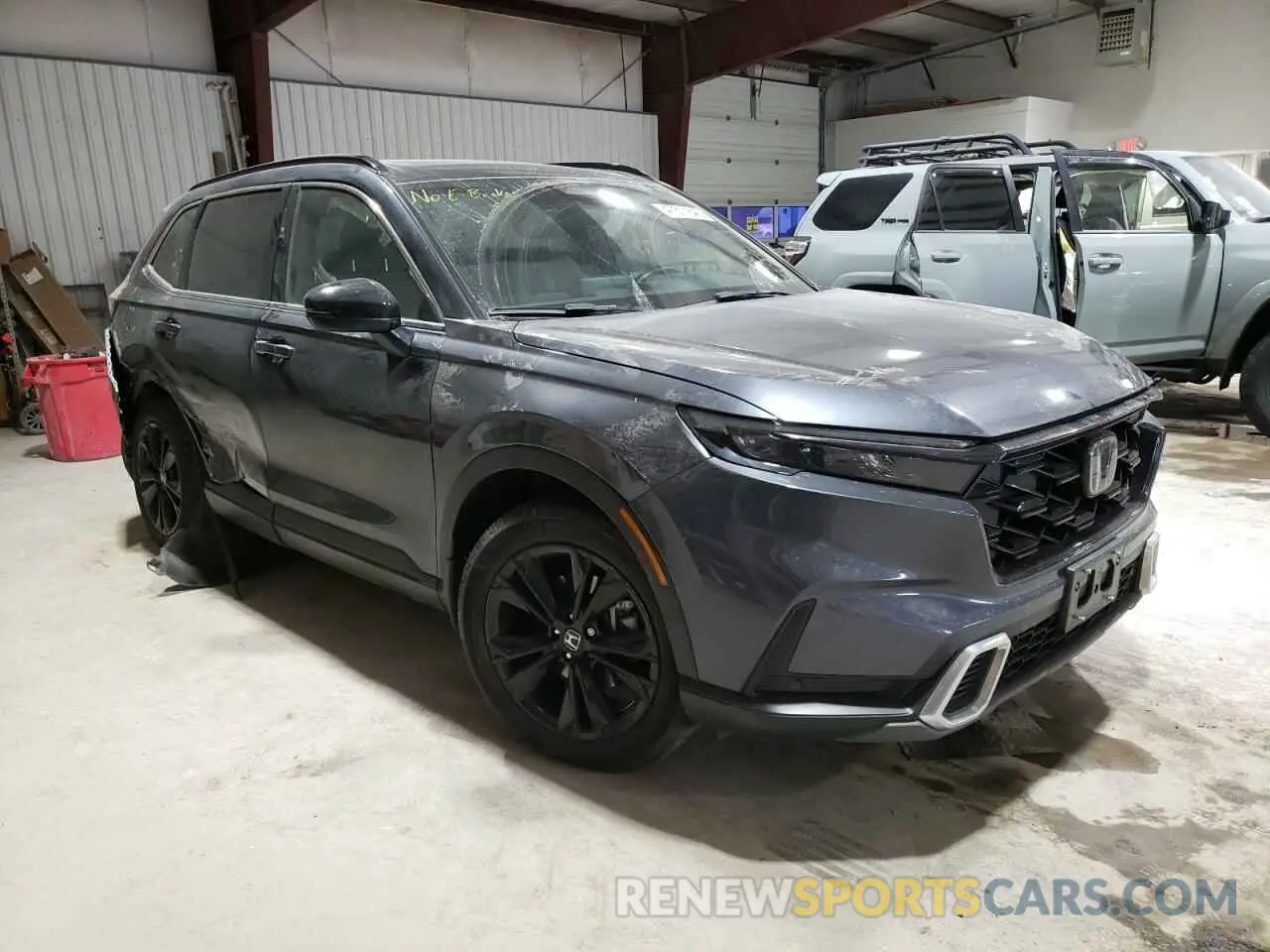 4 Photograph of a damaged car 2HKRS6H99PH801174 HONDA CRV 2023
