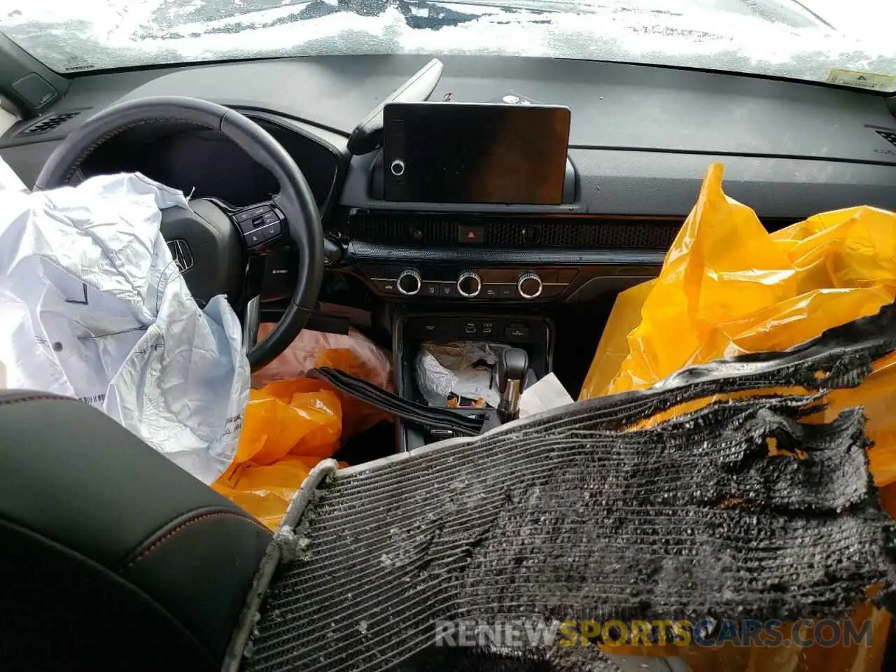 8 Photograph of a damaged car 2HKRS6H99PH809405 HONDA CRV 2023