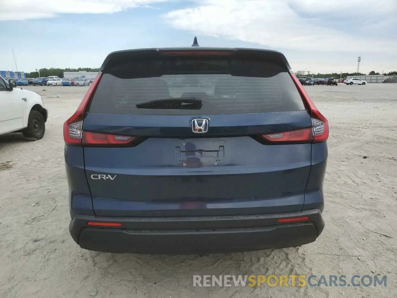 6 Photograph of a damaged car 5J6RS3H24PL002653 HONDA CRV 2023