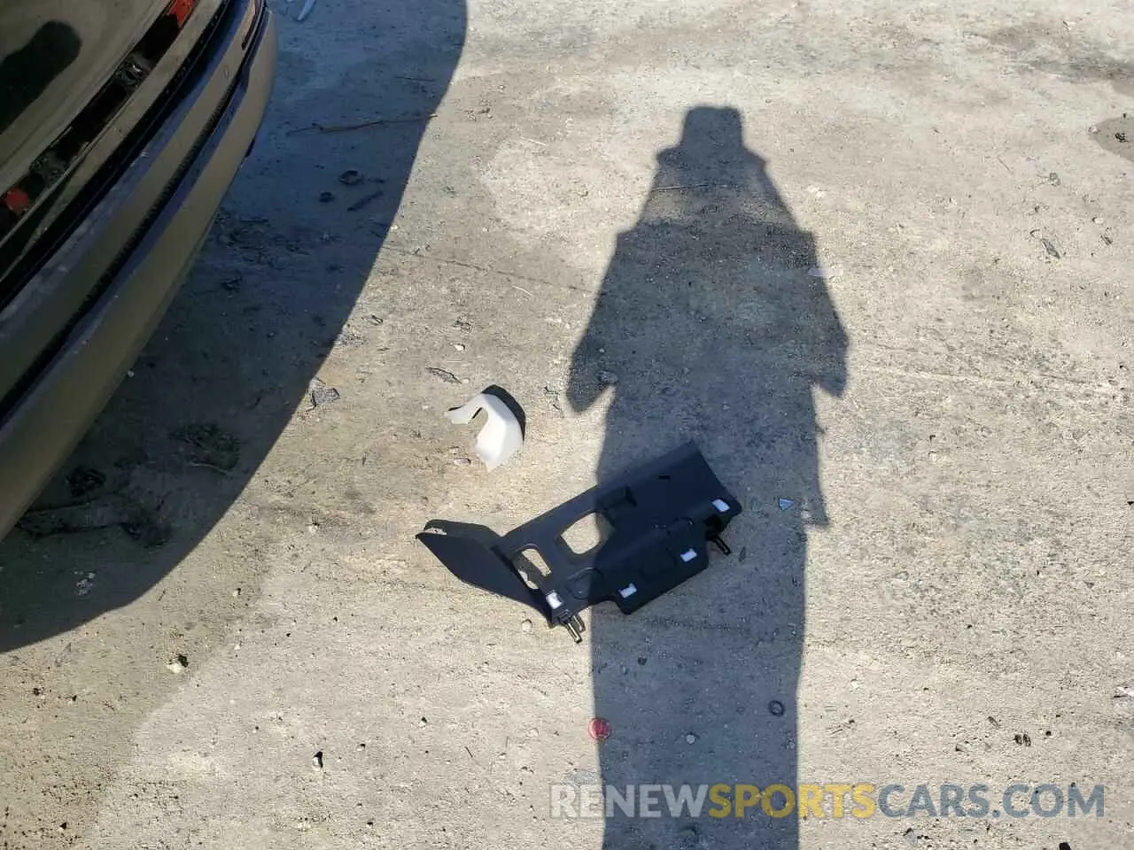 13 Photograph of a damaged car 5J6RS3H72PL003358 HONDA CRV 2023