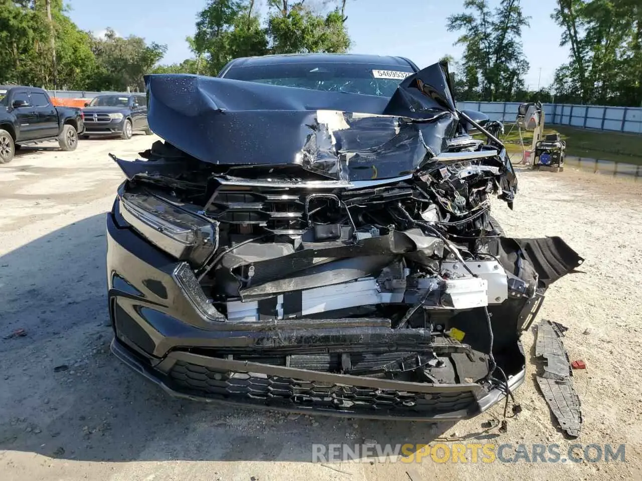 5 Photograph of a damaged car 5J6RS3H72PL003358 HONDA CRV 2023