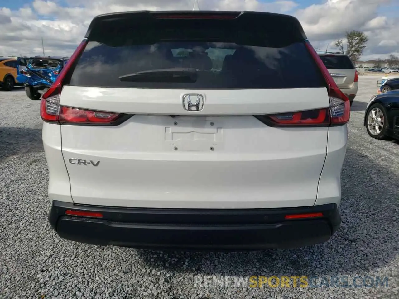 6 Photograph of a damaged car 5J6RS3H79PL001428 HONDA CRV 2023