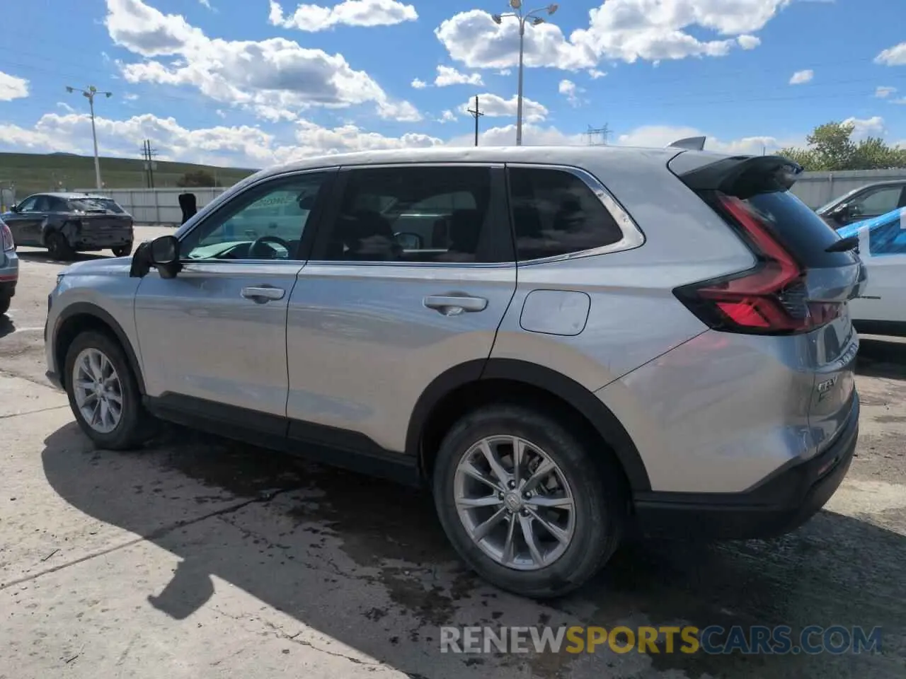2 Photograph of a damaged car 5J6RS4H46PL009630 HONDA CRV 2023