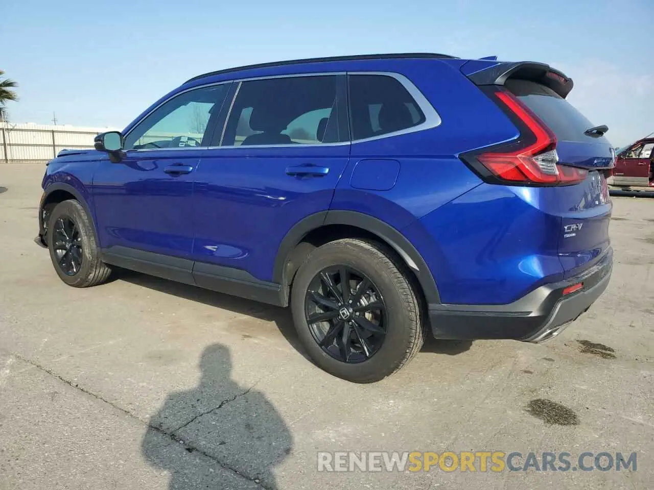 2 Photograph of a damaged car 5J6RS6H57PL001153 HONDA CRV 2023
