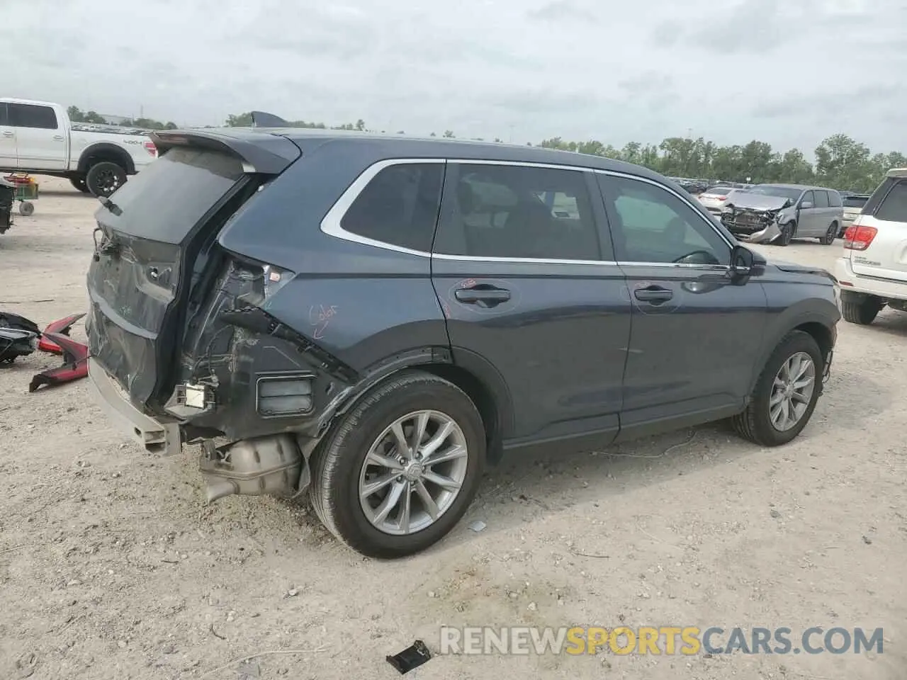 3 Photograph of a damaged car 7FARS3H73PE010347 HONDA CRV 2023