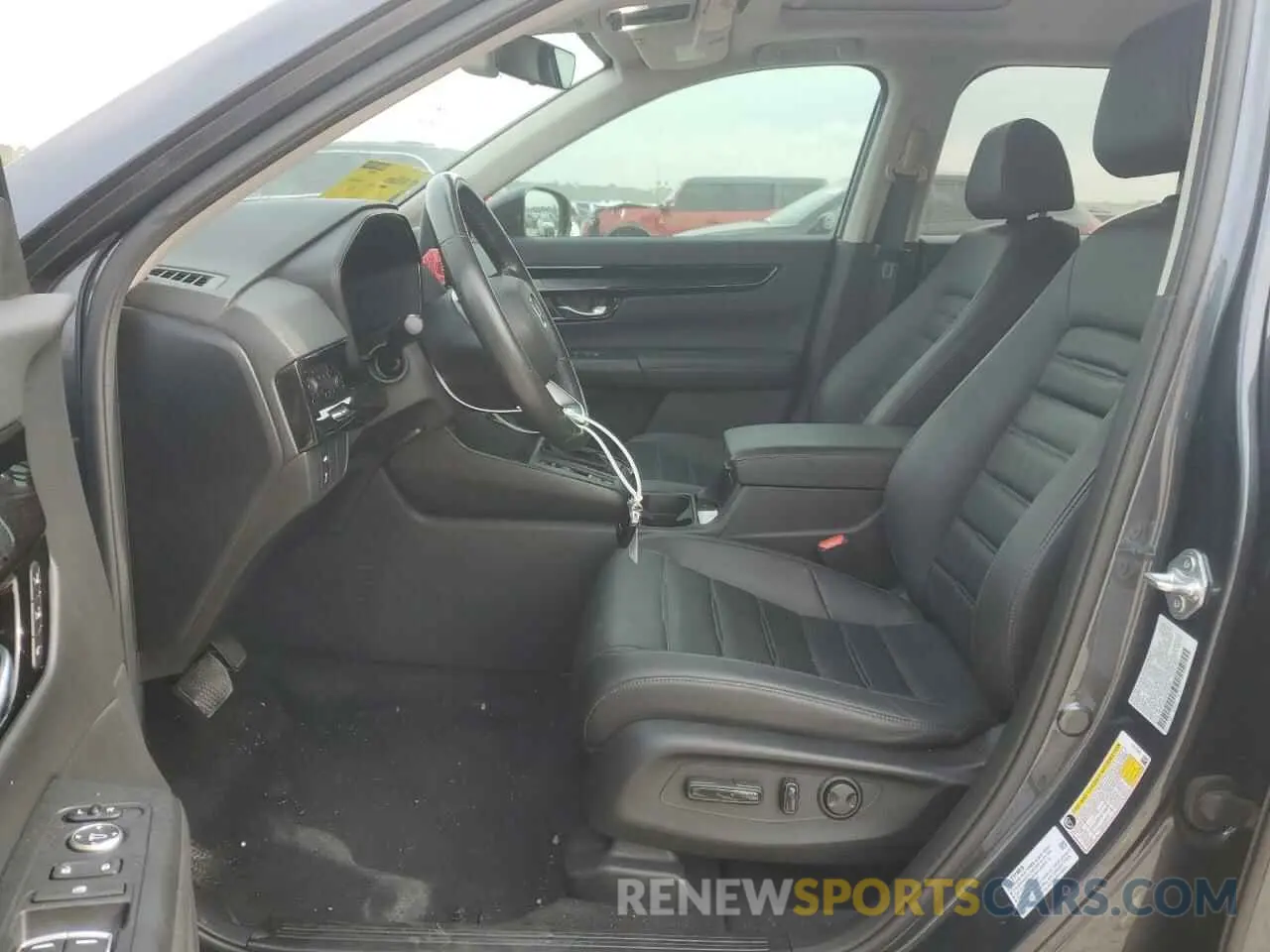 7 Photograph of a damaged car 7FARS3H73PE010347 HONDA CRV 2023