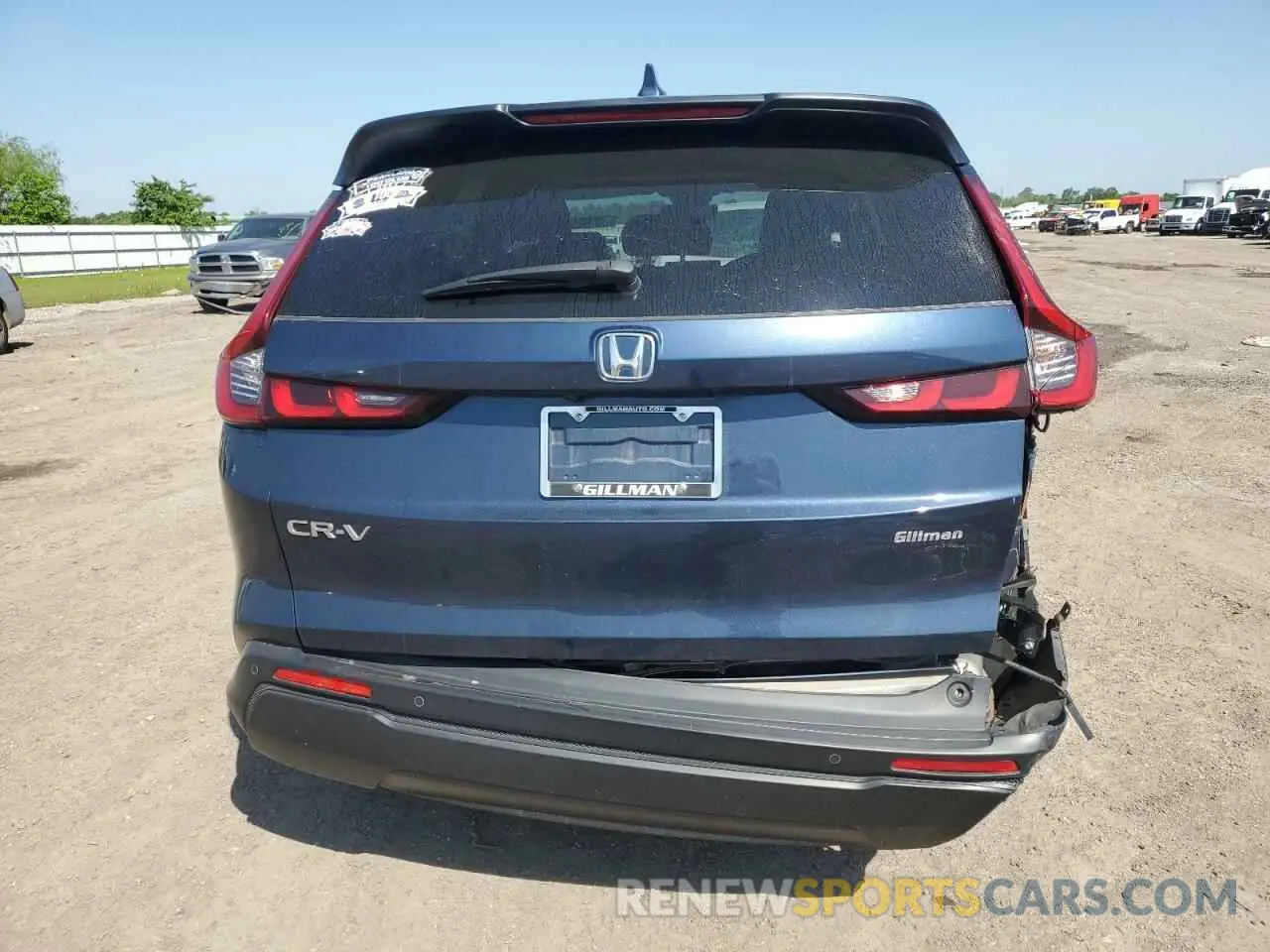 6 Photograph of a damaged car 7FARS3H75PE010656 HONDA CRV 2023
