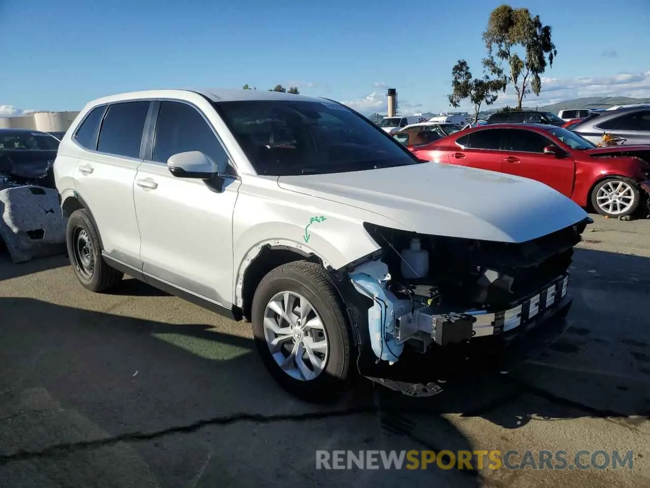 4 Photograph of a damaged car 7FARS4H27PE022124 HONDA CRV 2023