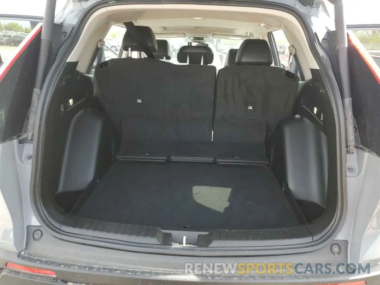 6 Photograph of a damaged car 7FARS4H7XPE012652 HONDA CRV 2023