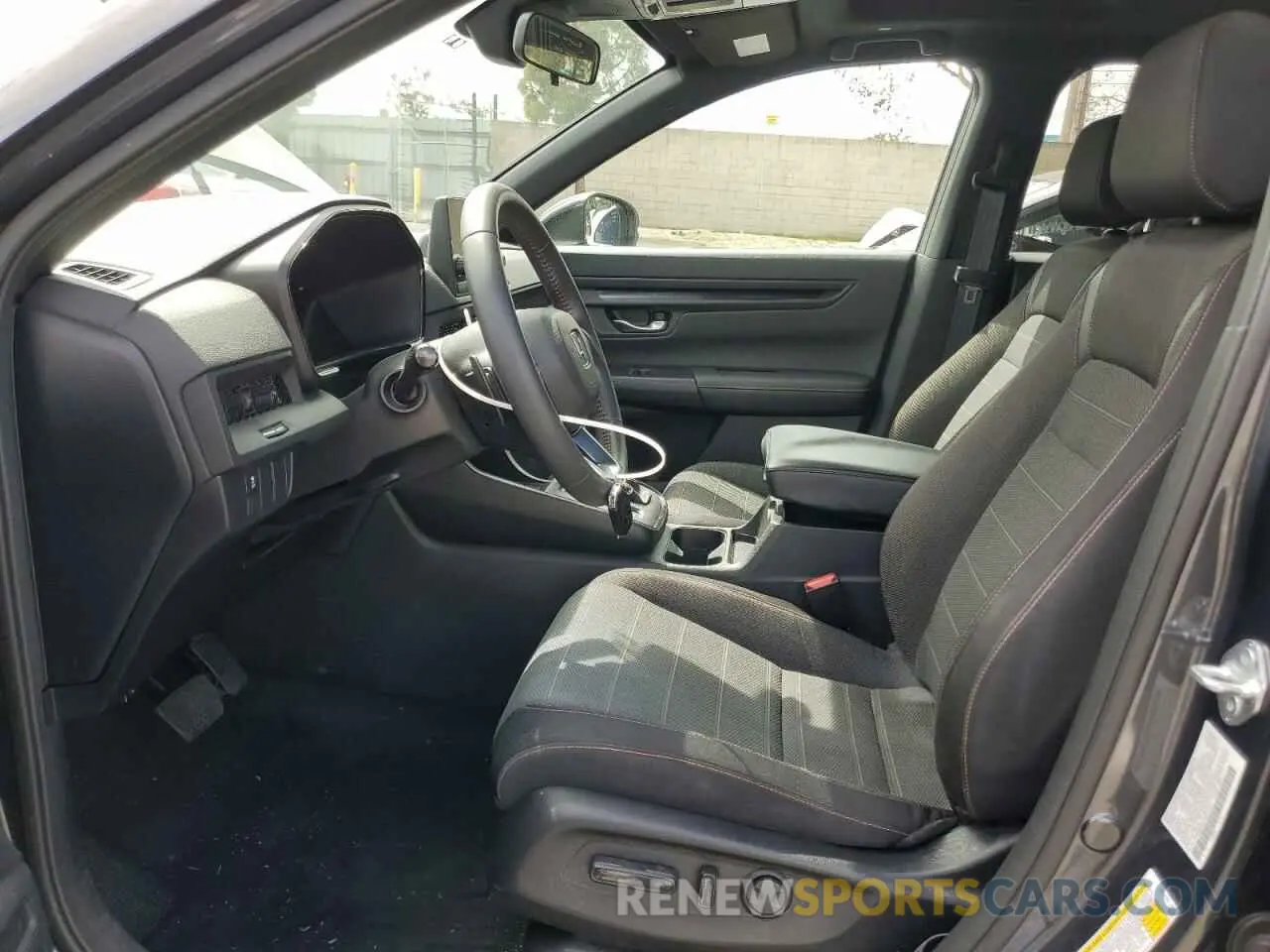 7 Photograph of a damaged car 7FARS5H51PE011457 HONDA CRV 2023