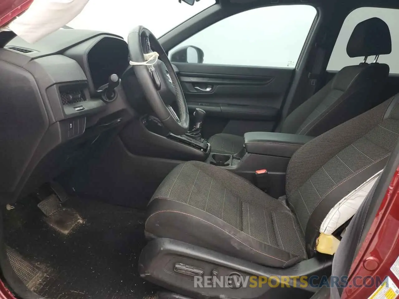 7 Photograph of a damaged car 7FARS5H54PE003725 HONDA CRV 2023