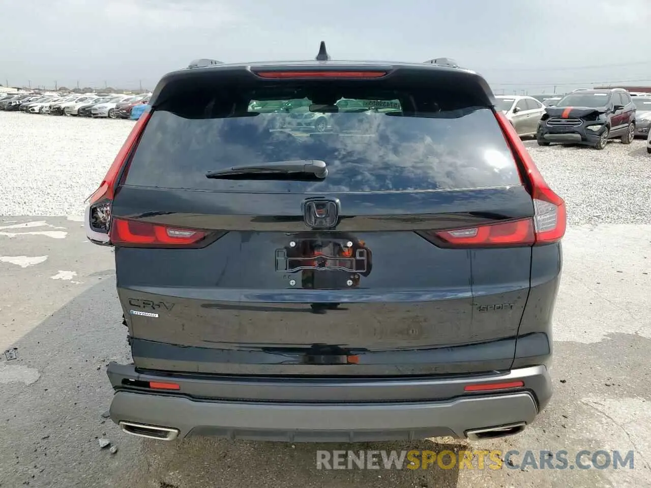 6 Photograph of a damaged car 7FARS5H56PE000163 HONDA CRV 2023