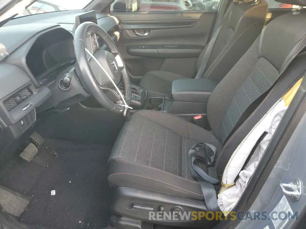 7 Photograph of a damaged car 7FARS5H56PE000194 HONDA CRV 2023