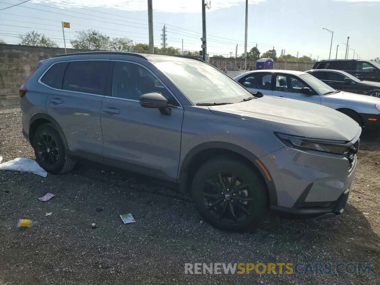 4 Photograph of a damaged car 7FARS5H56PE001068 HONDA CRV 2023
