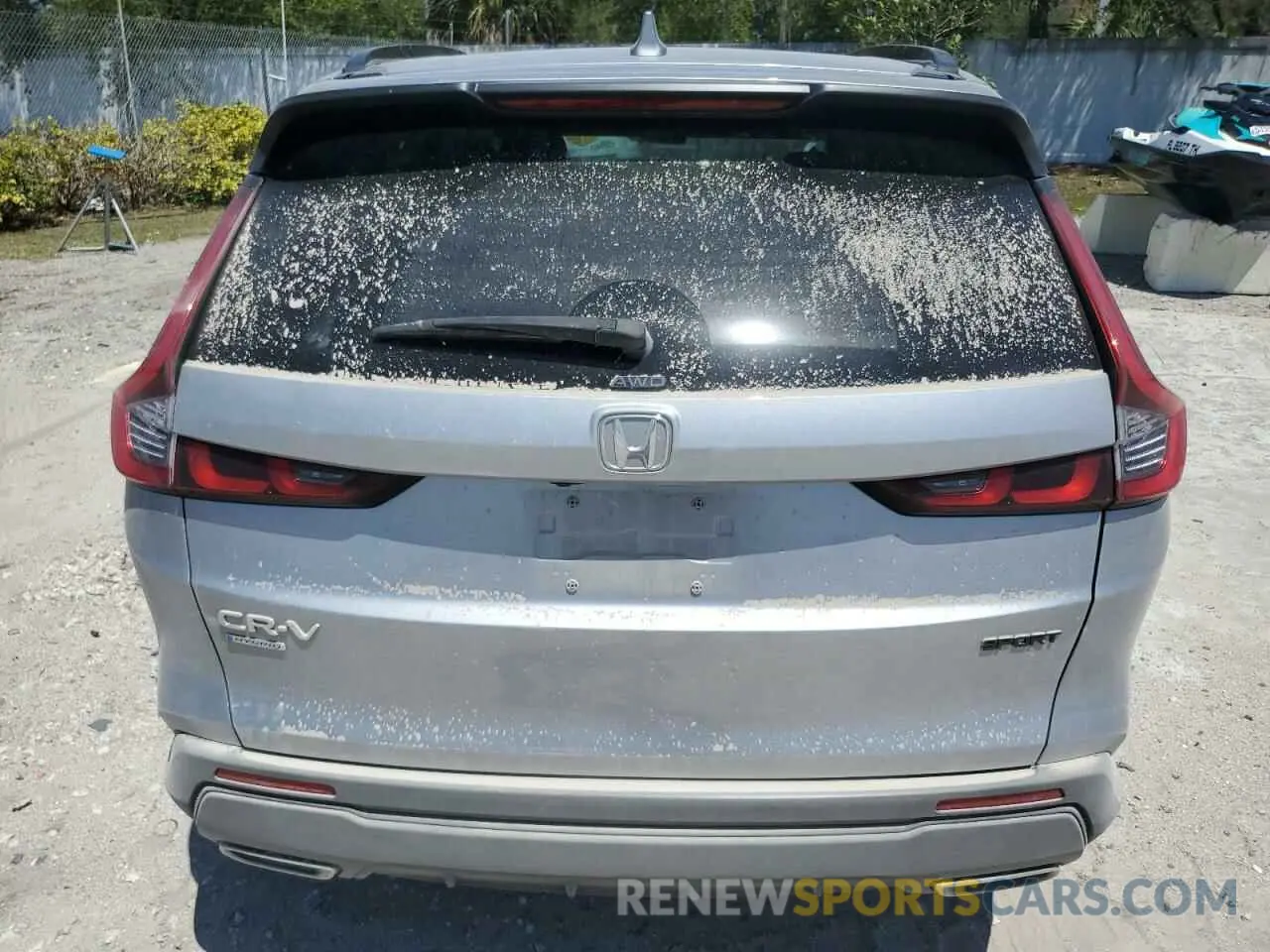 6 Photograph of a damaged car 7FARS6H51PE035571 HONDA CRV 2023
