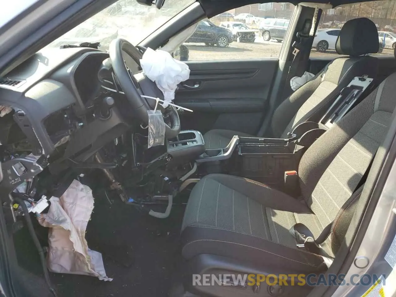 7 Photograph of a damaged car 7FARS6H52PE032517 HONDA CRV 2023