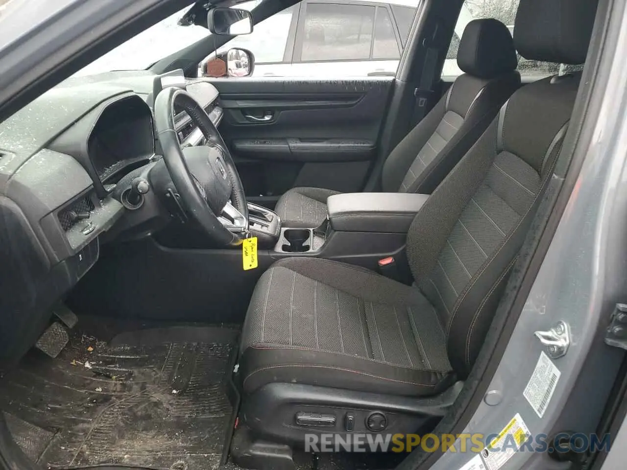 7 Photograph of a damaged car 7FARS6H59PE029131 HONDA CRV 2023