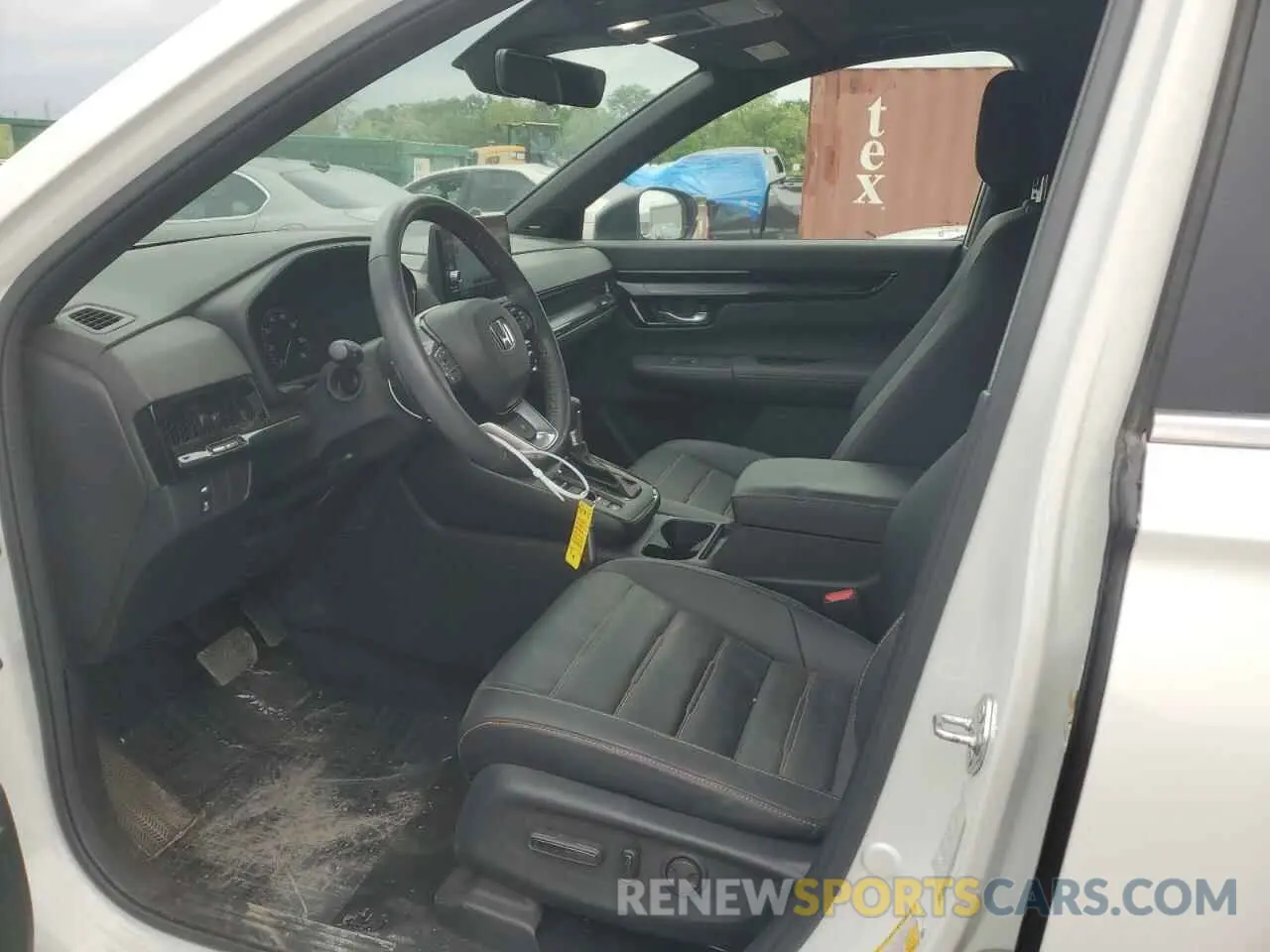 7 Photograph of a damaged car 7FARS6H93PE013106 HONDA CRV 2023