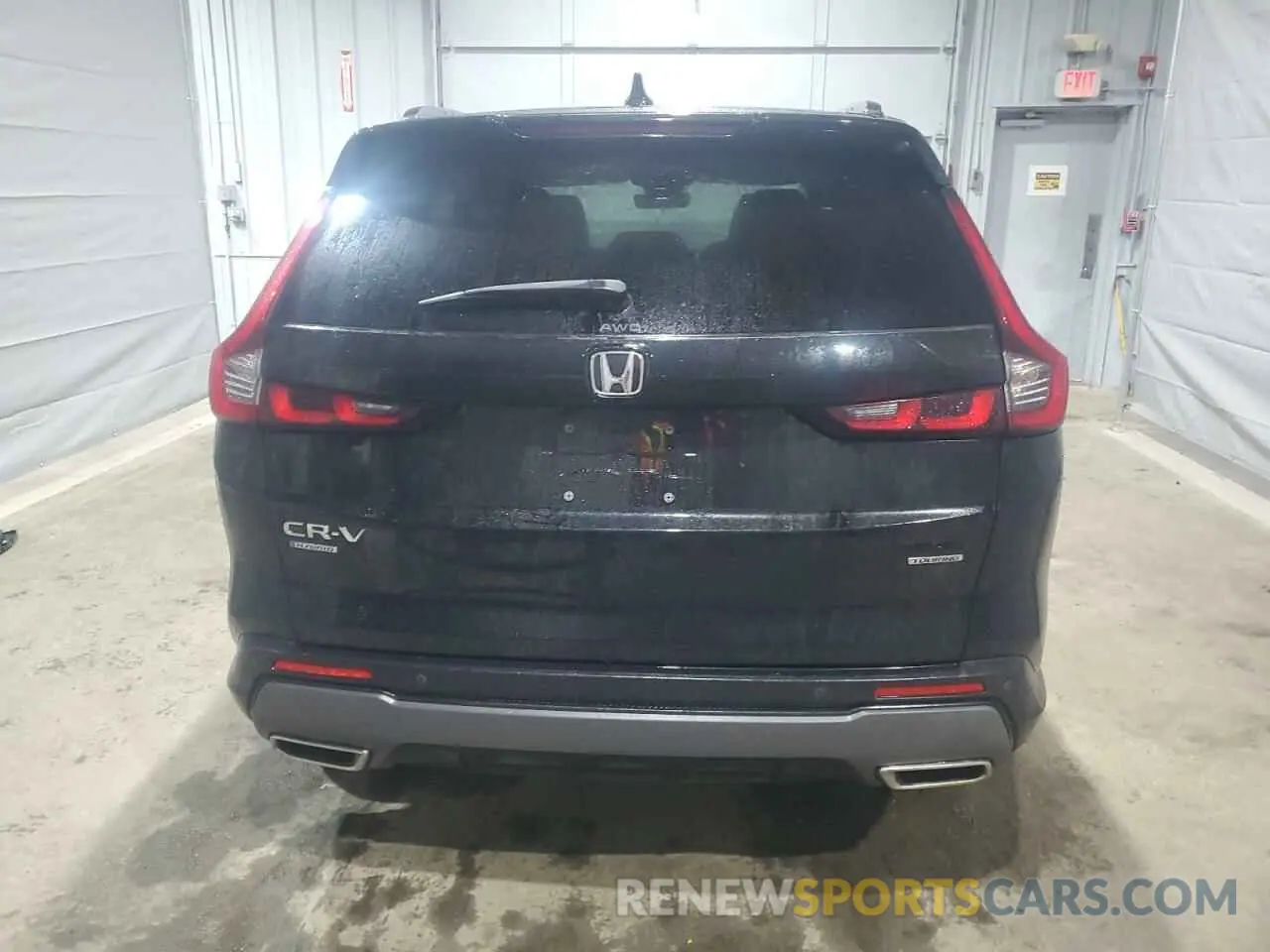 6 Photograph of a damaged car 7FARS6H95PE024155 HONDA CRV 2023