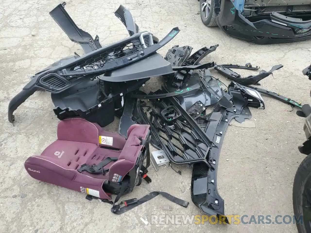 13 Photograph of a damaged car 7FARS6H96PE009812 HONDA CRV 2023