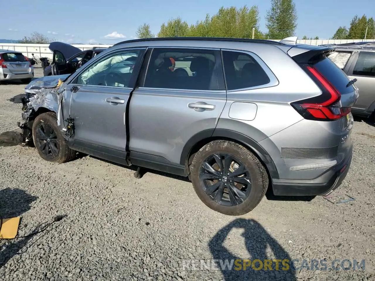 2 Photograph of a damaged car 7FARS6H97PE020995 HONDA CRV 2023