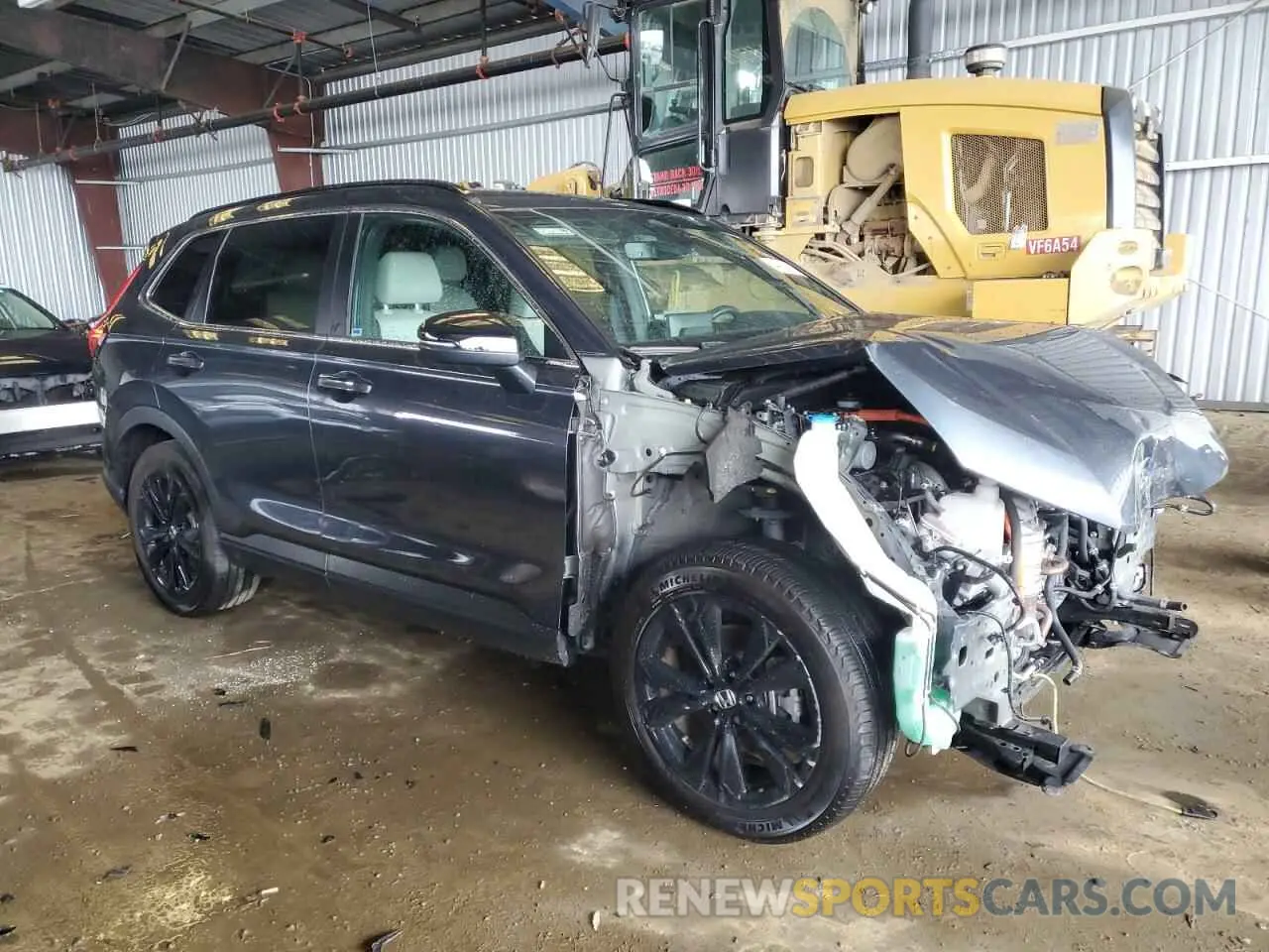4 Photograph of a damaged car 7FARS6H99PE000506 HONDA CRV 2023