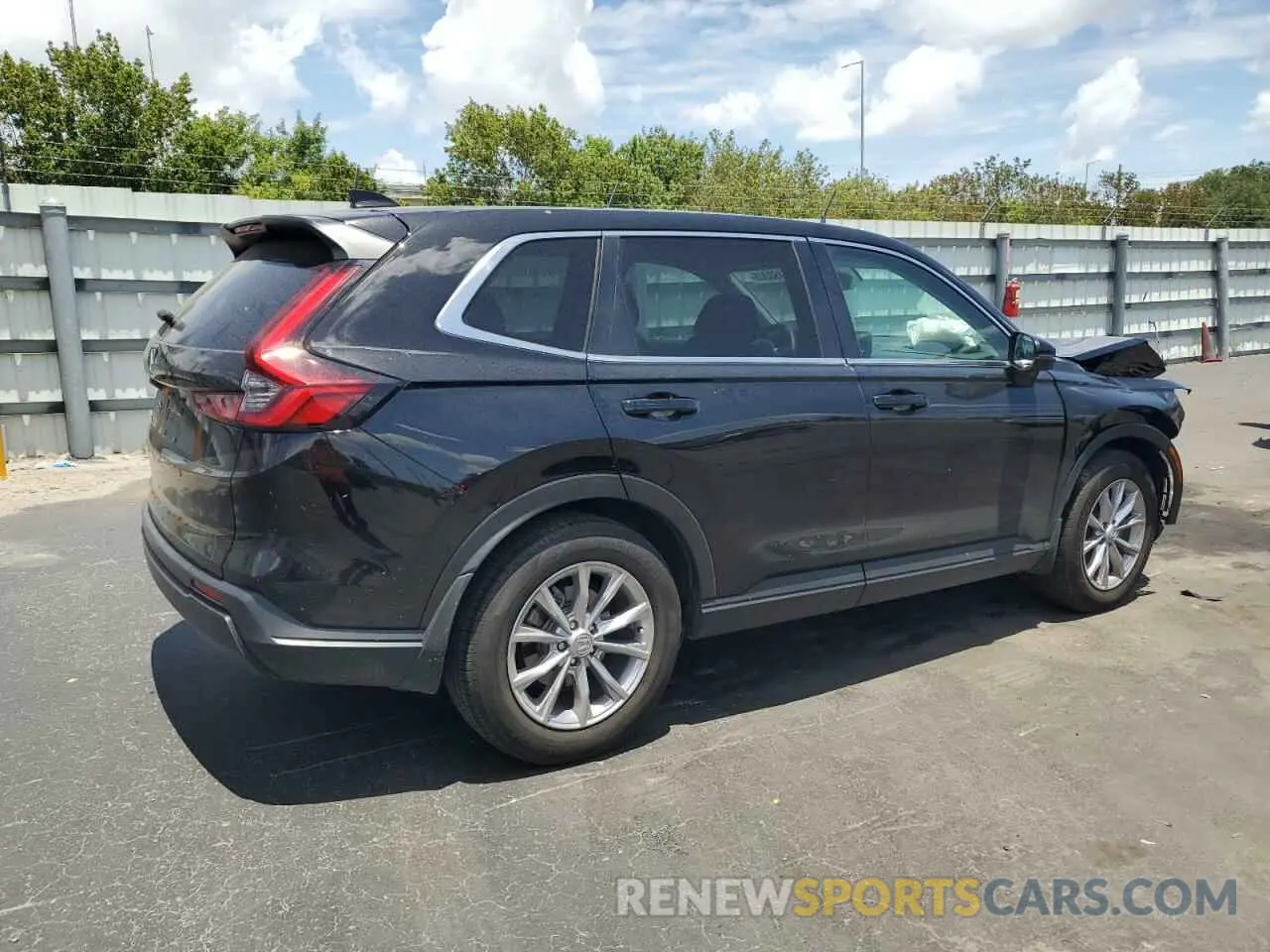 3 Photograph of a damaged car 2HKRS3H42RH304716 HONDA CRV 2024