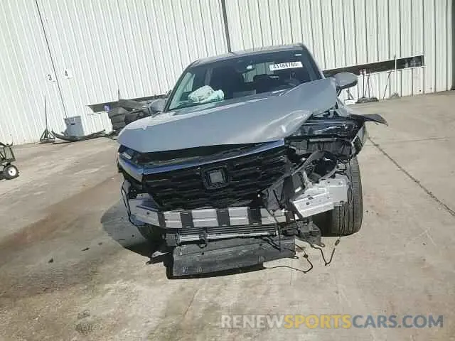 11 Photograph of a damaged car 2HKRS3H44RH319895 HONDA CRV 2024