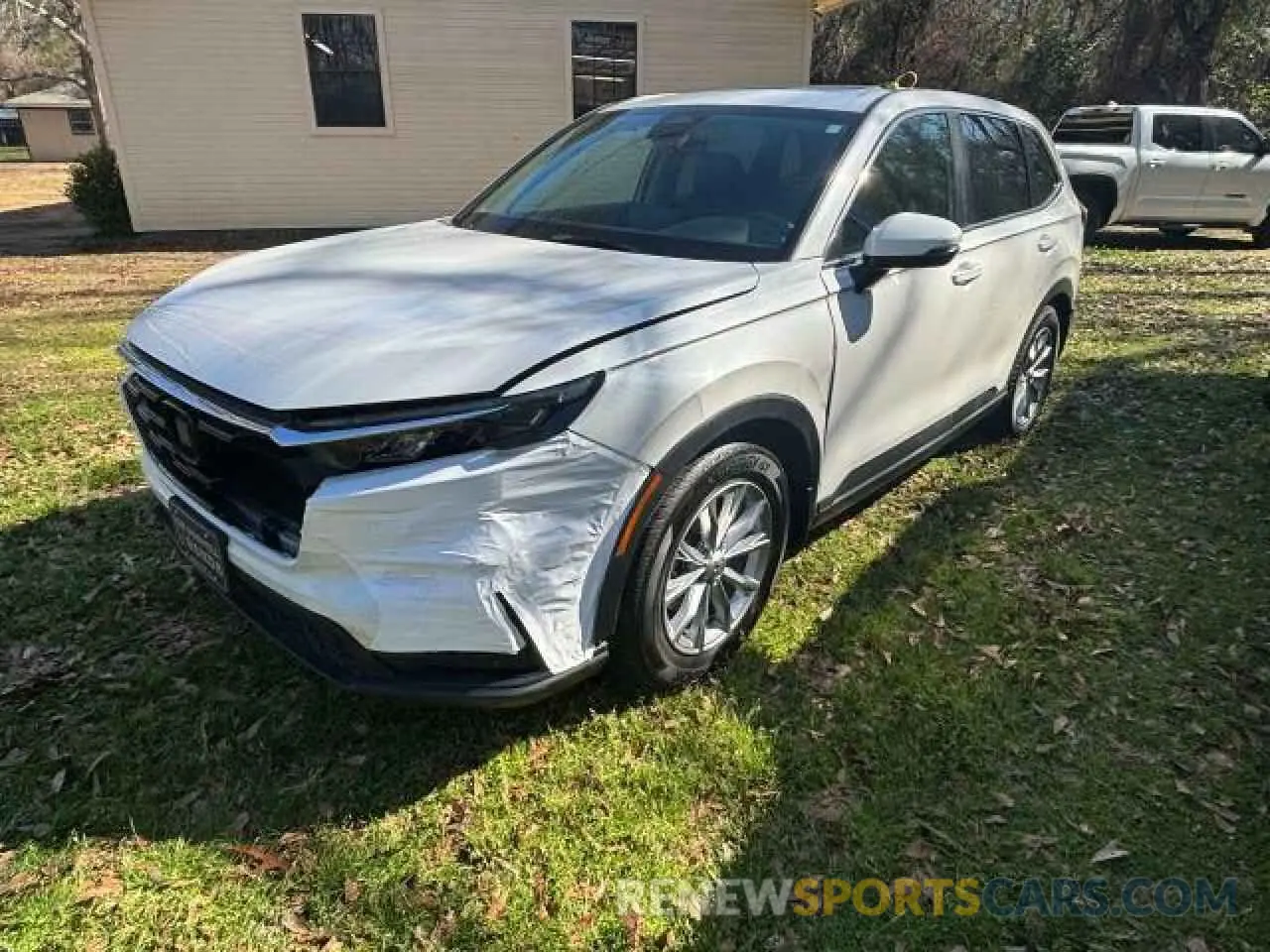 2 Photograph of a damaged car 2HKRS3H74RH316876 HONDA CRV 2024