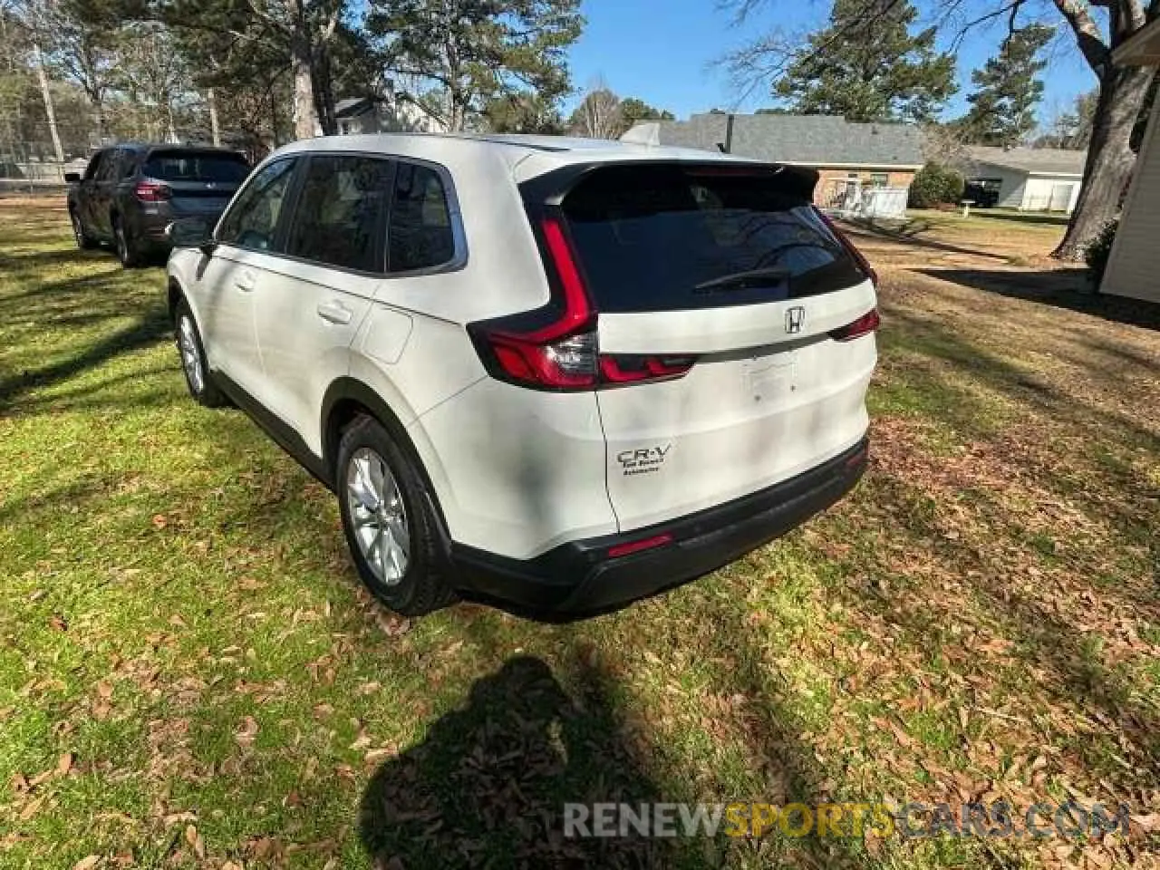 3 Photograph of a damaged car 2HKRS3H74RH316876 HONDA CRV 2024