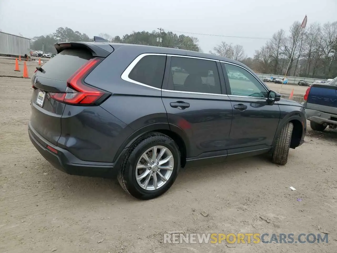 3 Photograph of a damaged car 2HKRS3H75RH320306 HONDA CRV 2024