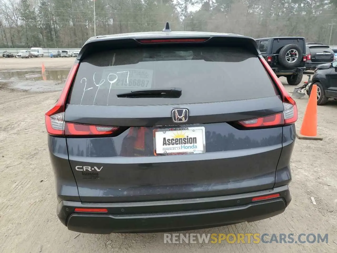 6 Photograph of a damaged car 2HKRS3H75RH320306 HONDA CRV 2024