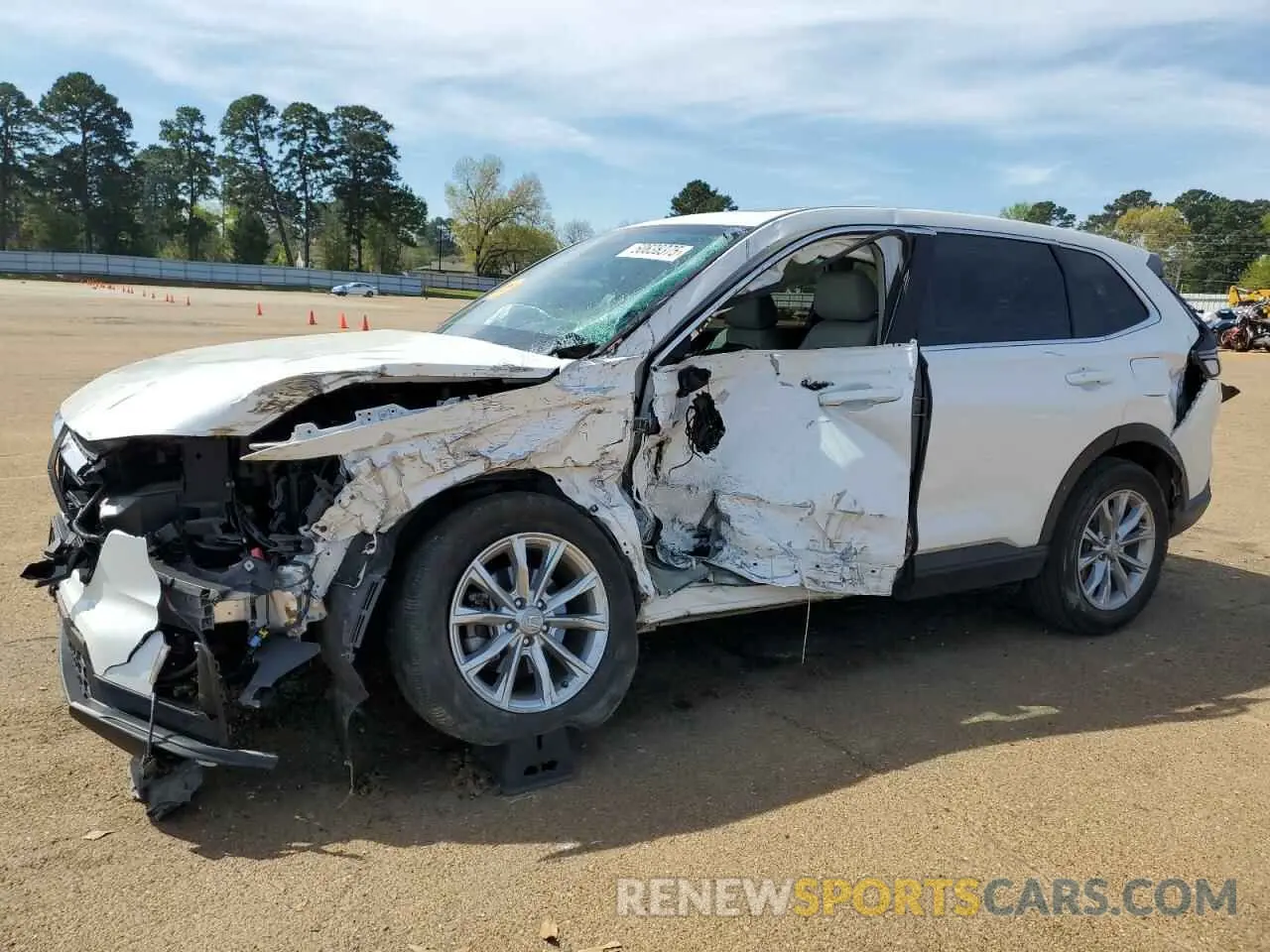 1 Photograph of a damaged car 2HKRS3H76RH316801 HONDA CRV 2024