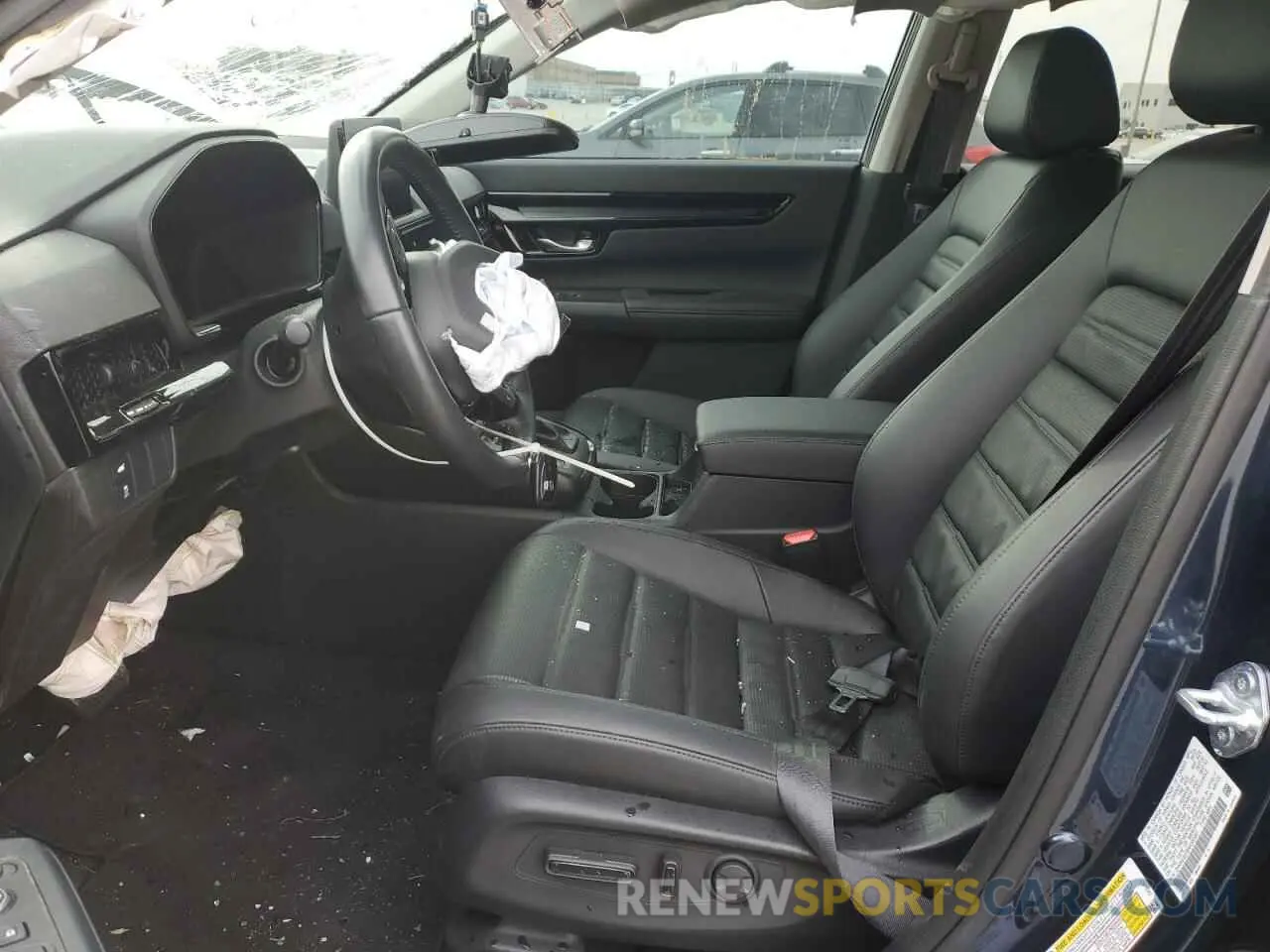 7 Photograph of a damaged car 2HKRS3H79RH307557 HONDA CRV 2024