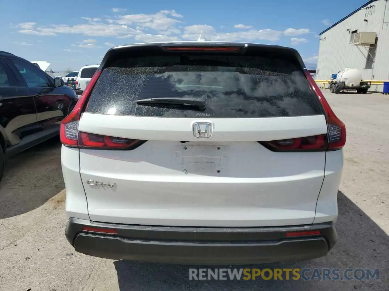 6 Photograph of a damaged car 2HKRS4H27RH448282 HONDA CRV 2024