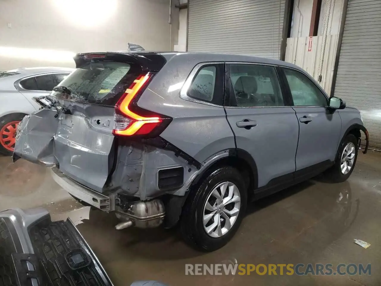 3 Photograph of a damaged car 2HKRS4H29RH403411 HONDA CRV 2024