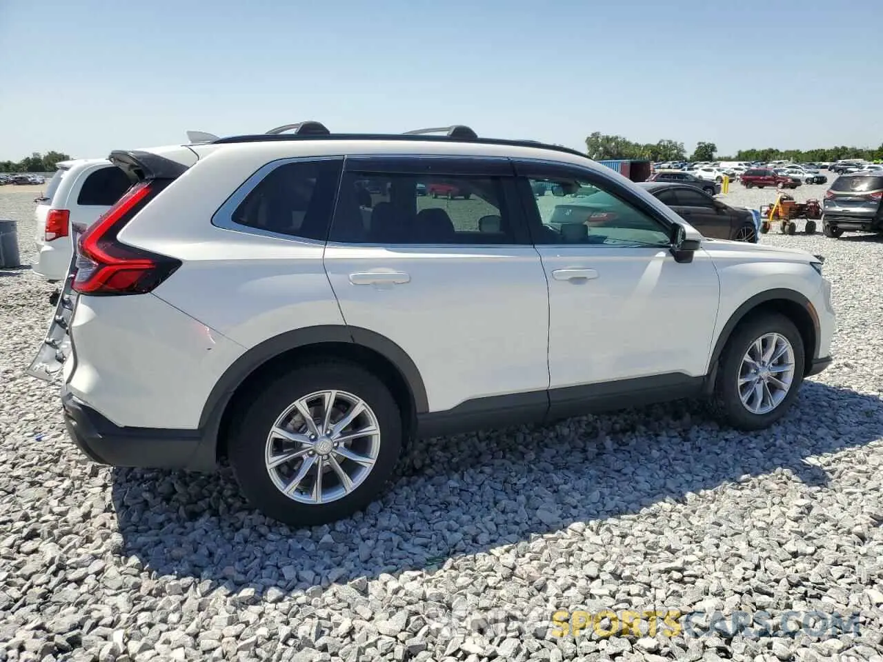 3 Photograph of a damaged car 2HKRS4H41RH463507 HONDA CRV 2024