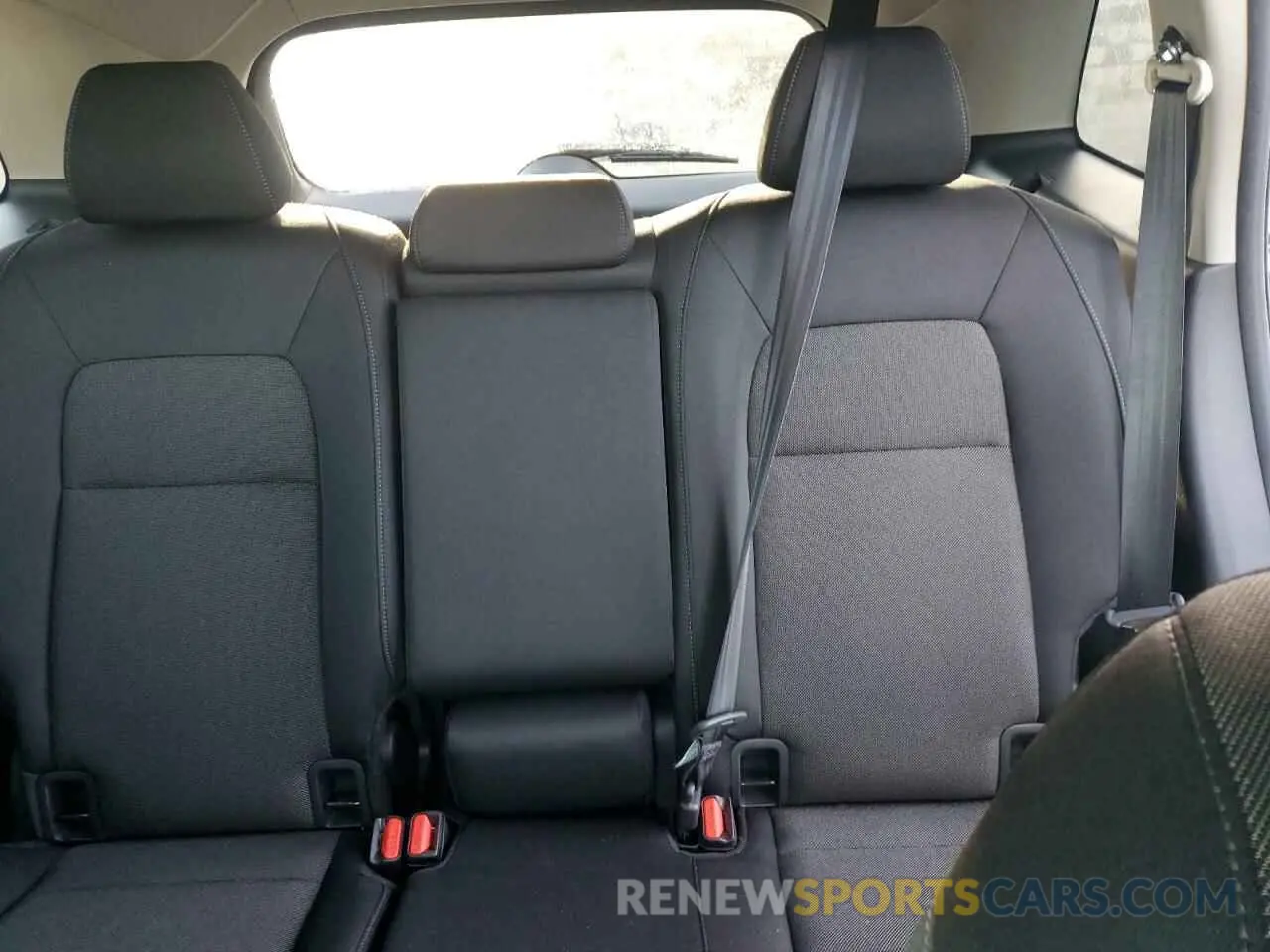 10 Photograph of a damaged car 2HKRS4H41RH481103 HONDA CRV 2024