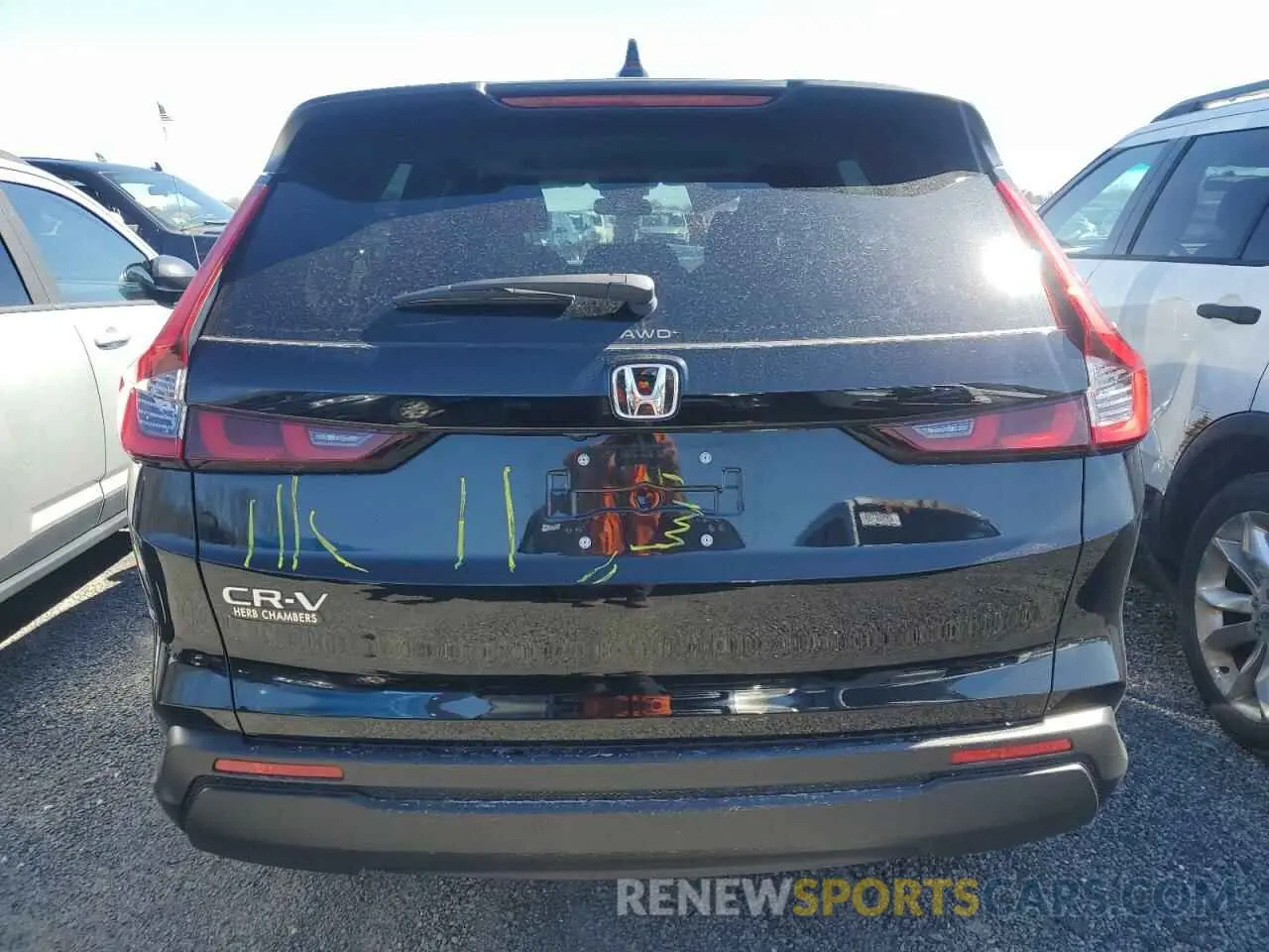 6 Photograph of a damaged car 2HKRS4H42RH463872 HONDA CRV 2024