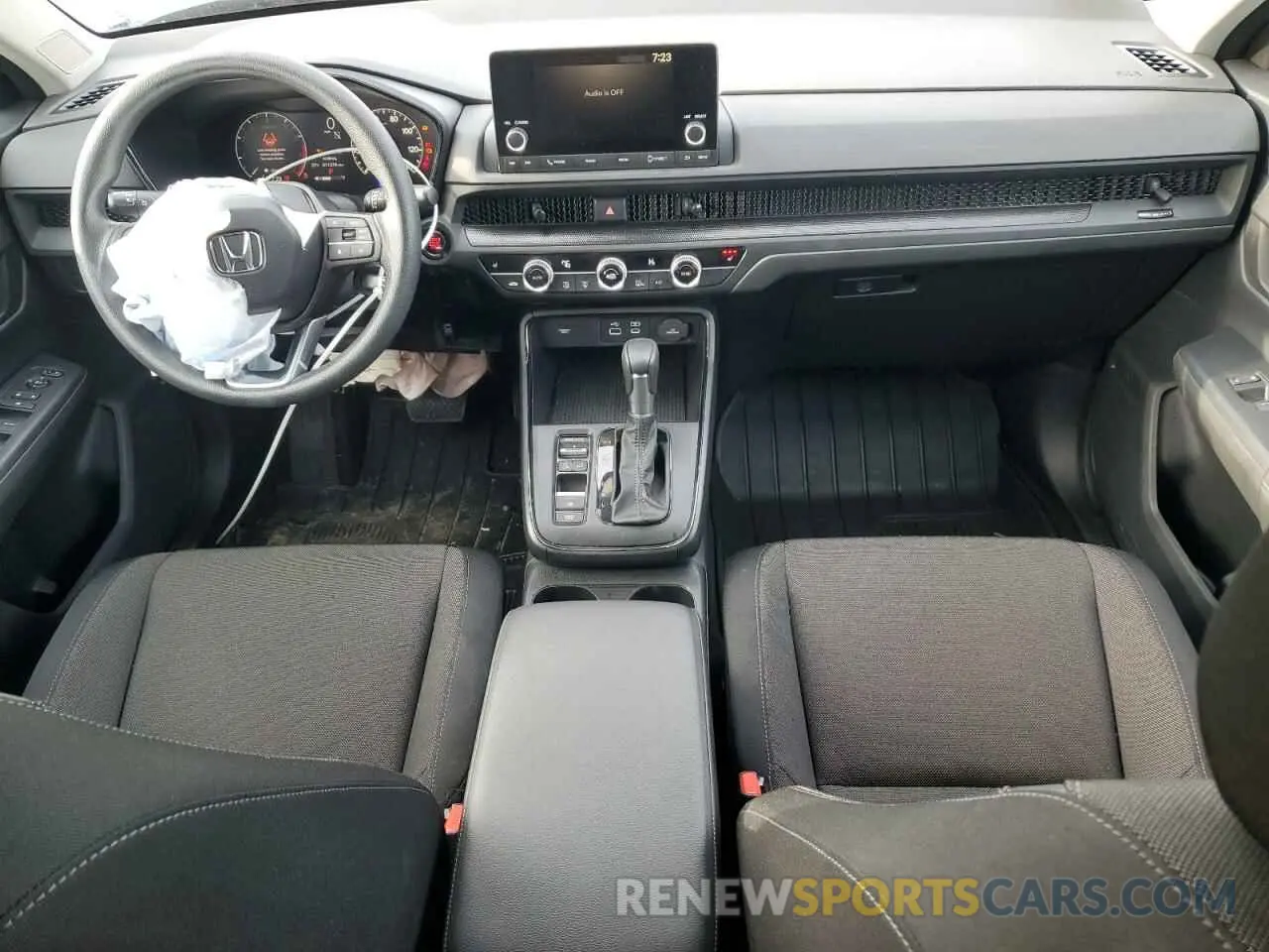 8 Photograph of a damaged car 2HKRS4H42RH463872 HONDA CRV 2024