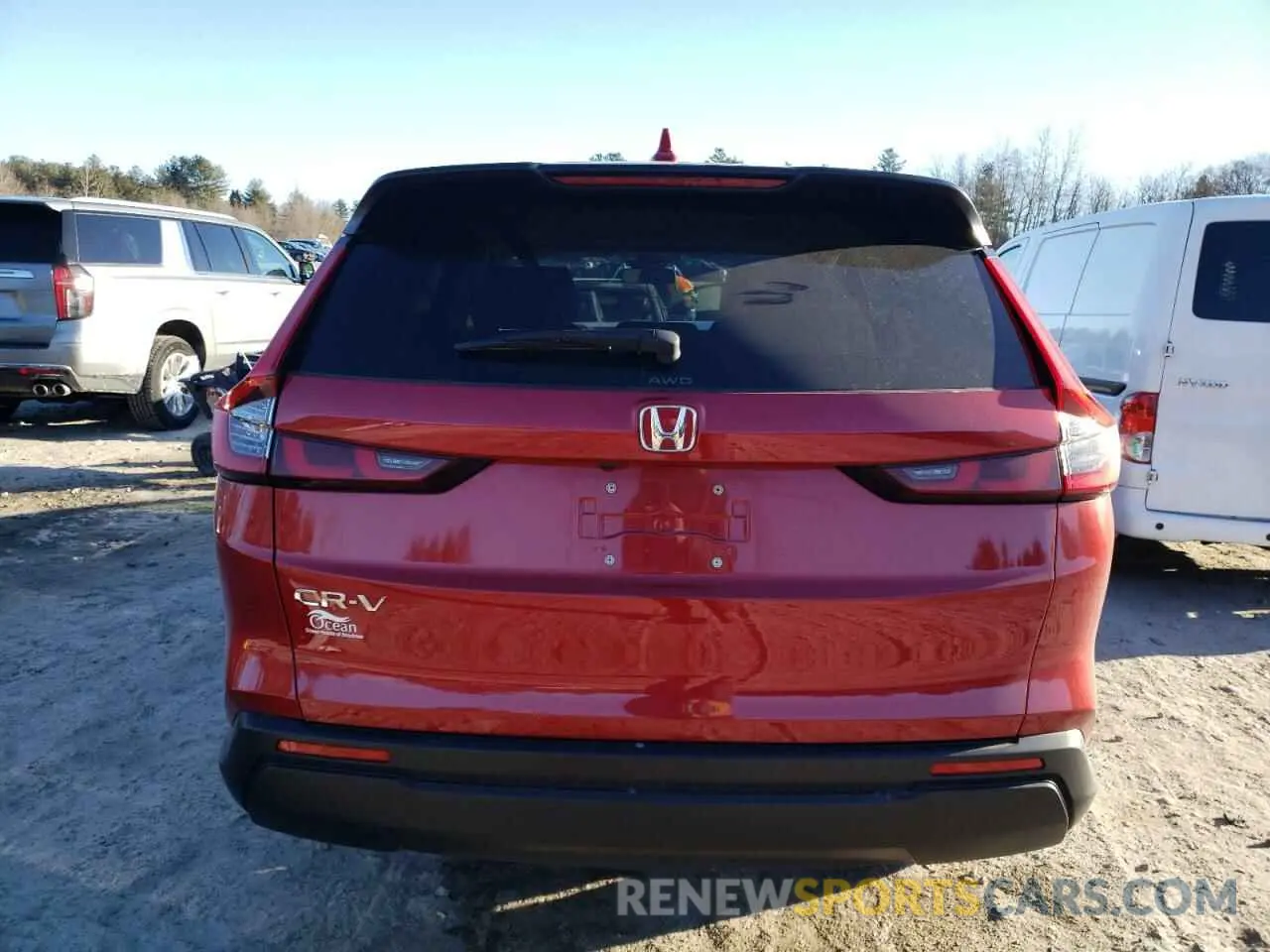 6 Photograph of a damaged car 2HKRS4H43RH467056 HONDA CRV 2024