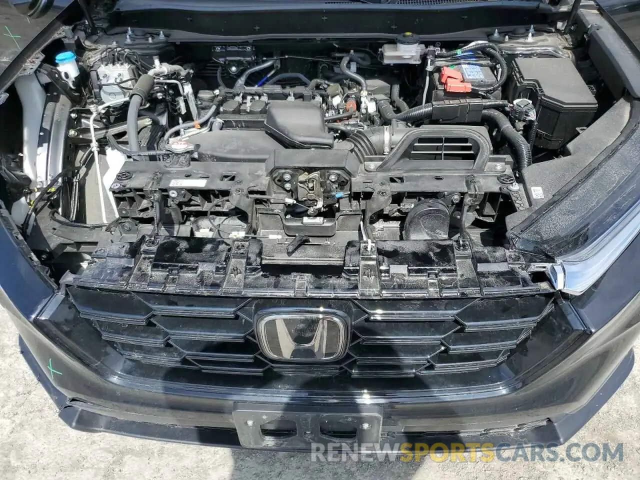 13 Photograph of a damaged car 2HKRS4H43RH482074 HONDA CRV 2024