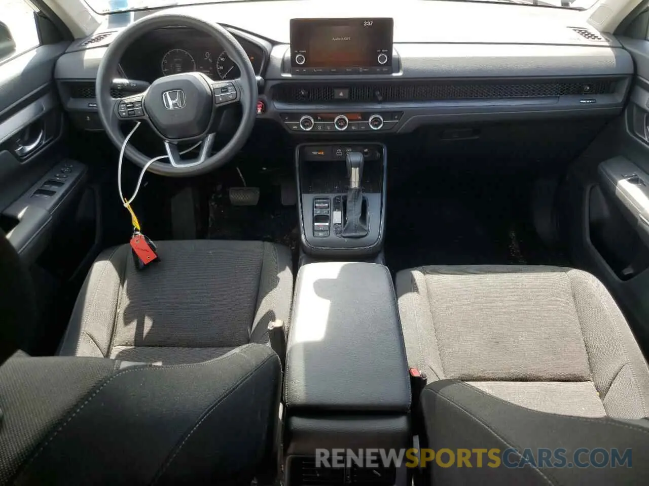 8 Photograph of a damaged car 2HKRS4H43RH482074 HONDA CRV 2024